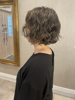 リノ カルバリ(Lino Calbari)&nbsp;ボブパーマ×オリーブグレージュ