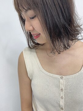 ガーランドウメダ(Garland umeda) ミディアムボブ