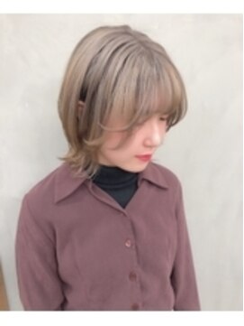 リノショアーズ ショウナン 辻堂店(RinoShores SHONAN) 【1ブリーチ＋ミルクティーベージュ】ウルフボブ/ハイトーン