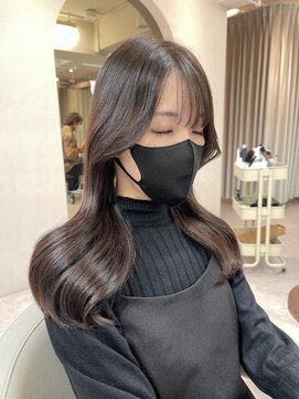 ユニ 表参道(uni) リアル韓国ヘア くびれヨシンモリ