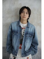 トラ バイ プティパ(Tora by petit pas) ☆センターパート×ナチュラルウルフカット☆