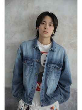 トラ バイ プティパ(Tora by petit pas) ☆センターパート×ナチュラルウルフカット☆