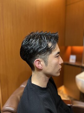 ヘアモード キクチ 銀座店 メンズナチュラルパーマ〈理容室〉