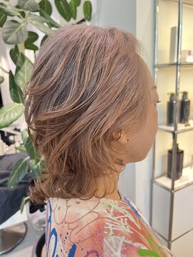 ステア ケース(stair case) ほんのり色づくさくらベージュ　白髪ぼかし 明るい白髪染め