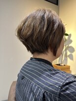 ワ ヘアー(wa-hair)&nbsp;マッシュパーマ前髪パーマショート髪質改善ミルクティーアッシュ