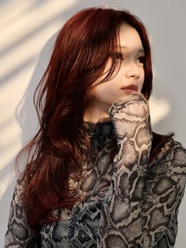 ピークアブー 原宿ハラカド(PEEK-A-BOO) ロングレイヤー顔まわり海外風大人女子暖色系20代English