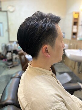 石賀理容所 メンズツーブロック