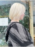ハイトーンホワイトブロンド×韓国風切りっぱなし小顔ボブ