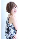 ローライトアッシュブラウン大人かわいい小顔ワンサイドショート
