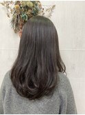 ナチュラルモード大人可愛いアッシュブラックカラーゆるふわ