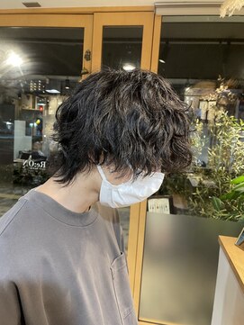 レオン(Re:ON) ミディアムウルフ×波巻きパーマ