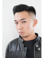 カーウォッシュバーバー(CARWASH BARBER)&nbsp;アップバングサイドパートスキンフェードアッシュブラック0206