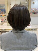 アッシュ 仙川店(Ash)&nbsp;伸ばしかけショート オリーブグレージュ オリーブカラー