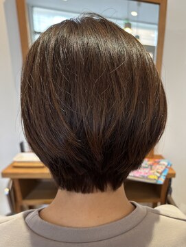 ボヌールヘアー(BONHEUR hair) 耳かけレイヤーショート