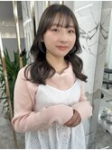 オリーブベージュ