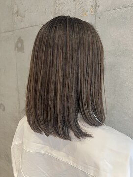 プラスシー(+C) ハイライトのみで作る地毛にハイライト/福岡ハイライト