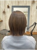 伸ばしかけショートのくびれボブスタイル