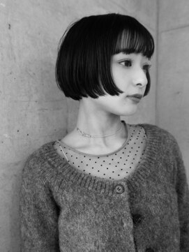 オーオ シカシカ(OOO YY) コンパクトボブ/内巻きでフレンチボブ風♪