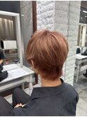 ショートスタイルにオレンジブラウン