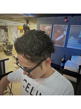 スタッグス バイ ダムディートーキョー 錦糸町(STUG'S By DAMDEE TOKYO) サーフカール/波巻きツイストスパイラル[錦糸町/理容室]