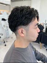 ビューナゴヤ 名駅(VIEW NAGOYA)&nbsp;メンズ/サーフカール/刈り上げセンターパート/波巻きツイスパ