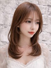 フラッグ バイ ヘッドライト 名古屋金山店(FLAG by HEADLIGHT) 韓国風レイヤー/外ハネくびれ/ミディアムレイヤー/ぱっつん前髪