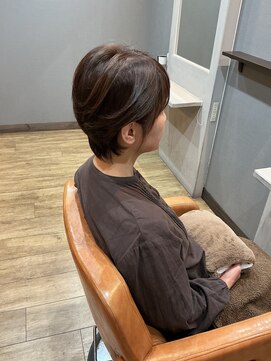 クロデザイン(KURO DESIGN) ミセスハイライトショート