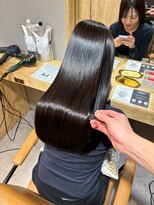 イオエ 元町(ioe)&nbsp;前髪/暗髪カラー/艶カラー/小顔カット/髪質改善/縮毛矯正/黒髪