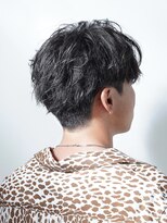 アルファ 新宿(alpha)&nbsp;フェザーパーマ/ブルーブラック/刈り上げセンターパート[新宿]
