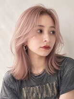 ロティー 天神(loty)&nbsp;ミディアムレイヤー ミルクティーブロンド ピンク ブリーチ 20代