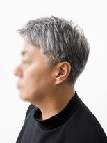 ソレリア(Soleria)&nbsp;髪の悩みを解決する白髪を生かしたイケオジスタイル
