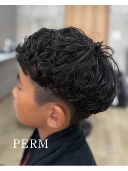 BARBER WISEの写真/学生カット2000円から提供中！U24学割を活用して周りと差がつく旬なヘアに★