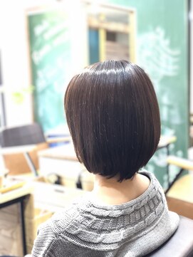 ルームヘアデザイン(Room HAIRDESIGN) ツヤ感ボブラフスタイル