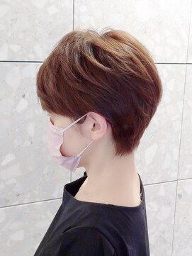 ヴィラ 川西店(Villa) 20代30代大人可愛いアッシュベージュくびれボブ耳掛け透明感