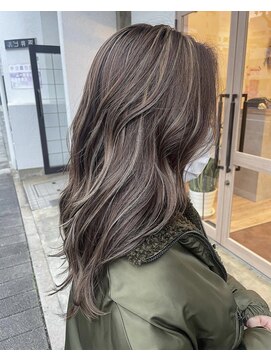 シームリー 千田町店(Seemly) グレージュ×ハイライト/外国人風カラー