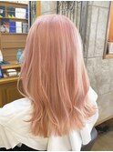 ピンクベージュ