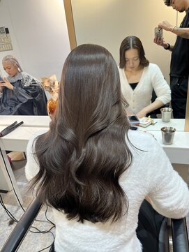 ブレンド 渋谷(BLend) グレージュマチルダボブインナーグレージュ 前髪ブルーブラック