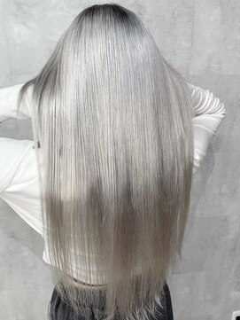 ボヤージュニケ(Voyage Nike) プラチナシルバー×シールエクステ