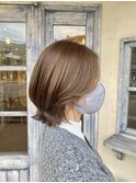 くびれショート×ベージュカラー