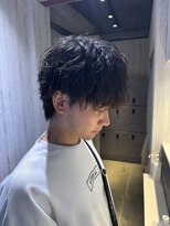 新宿シャドウパーマメンズマッシュウルフカット緩め波巻きパーマ