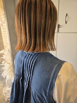 ヘアーグロウニコ(hair grow nico...) ハイライト×丸くならないボブ