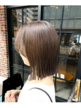 オーガニック アトリエ 大宮(organic+atelier) 30代40代大人可愛い小顔ショートカット外ハネボブハイライト
