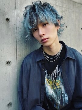 MEN’S HAIR/サーフカール/刈り上げセンターパート/ブリーチ