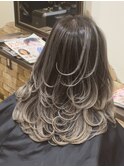 海外ヘアーハッシュカットレイヤーカットハイライトカラー