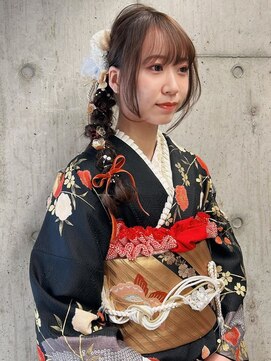 アンド アノン(and anon) 成人式 編み下ろしアレンジ ヘアセット 着付け ポニーテール