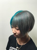 ゾーマ(ZOUMA) 前下がりショートボブ 2トーンカラー