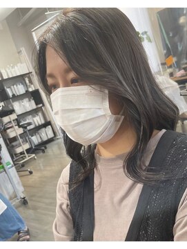 ライズ バイ レボ(RISE by REVO) ペールベージュセクションカラーグラデーションカラー外ハネボブ