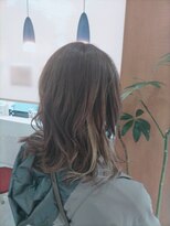ヘアアンドメイク アール(hair&make R) シークレットイヤリングカラー