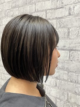アース 上本町店(HAIR&MAKE EARTH) 20代30代40代前下がりストレート大人ボブリップライン
