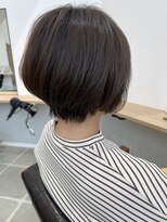 セラ(SERA)&nbsp;大人可愛い前下がりゆったりショートボブ